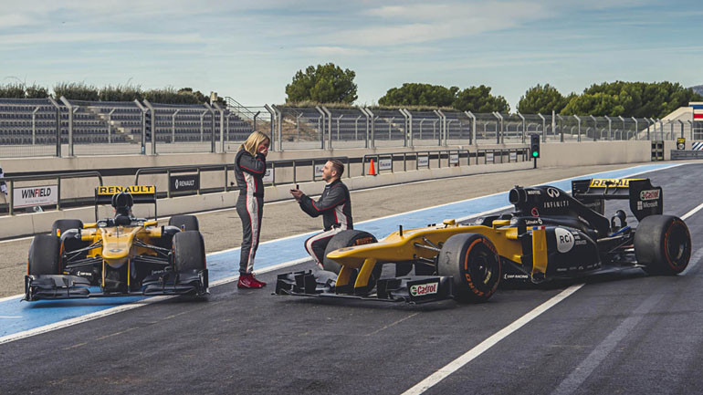 Της έκανε πρόταση γάμου μέσα στην πίστα